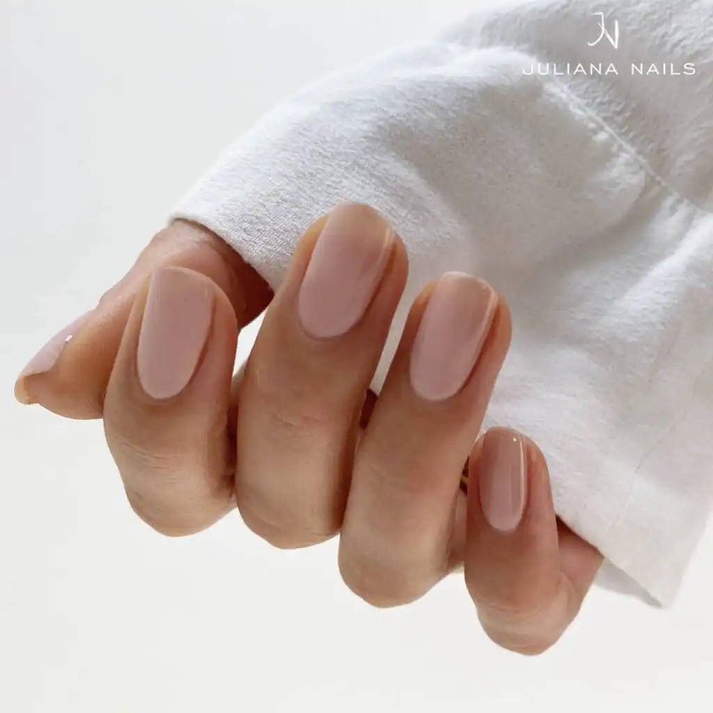 Juliana_Nails_GL606165_Gel-Lack-Beige-003.jpg